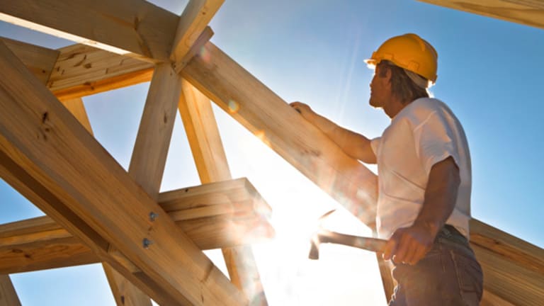 will-the-housing-market-stay-in-the-tank-lets-crunch-the-numbers-on-homebuilders